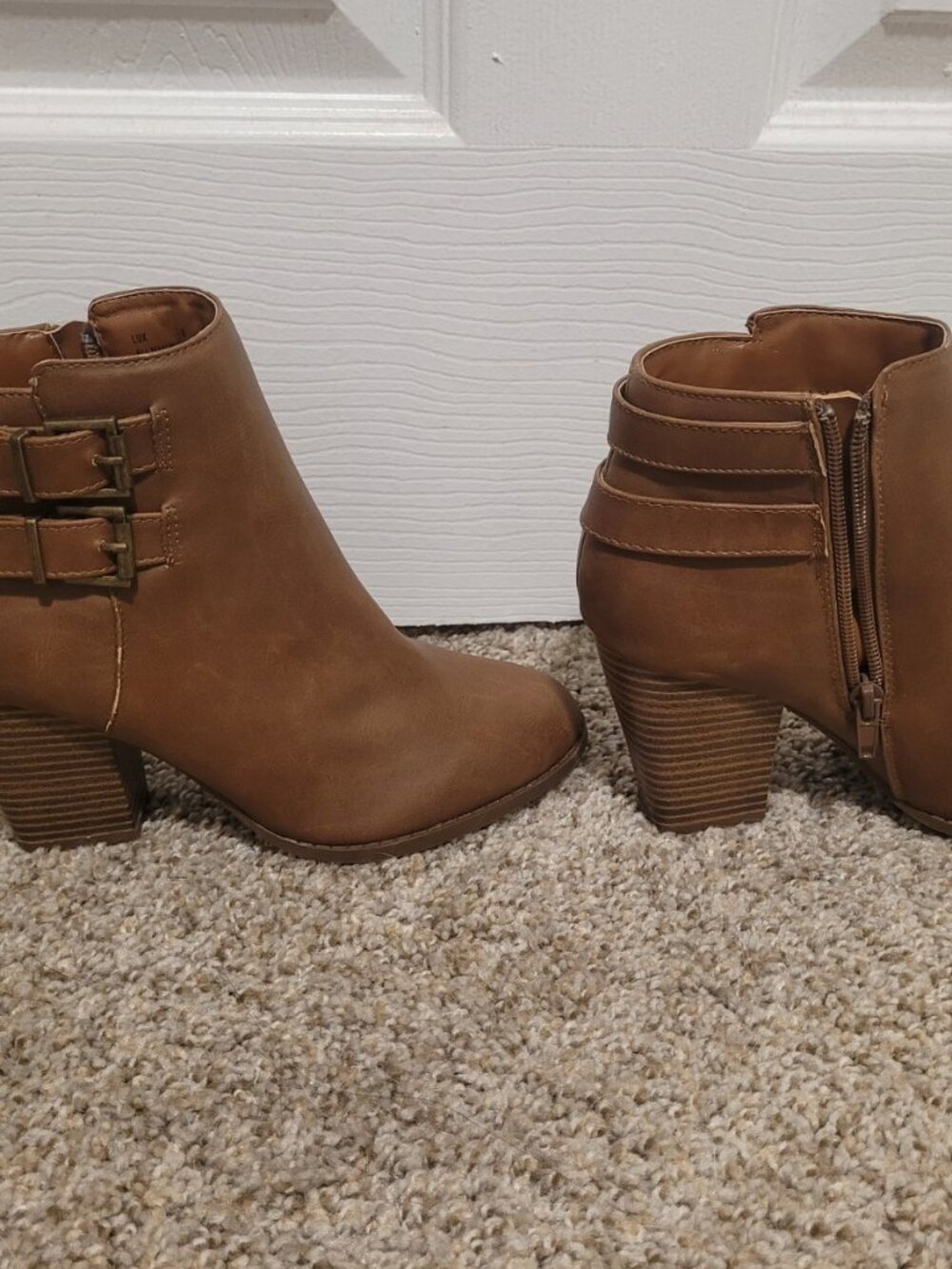 Charlotte Russe Lux Women’s Brown Ankle Bootie Side Zip Buckle Round Toe 6